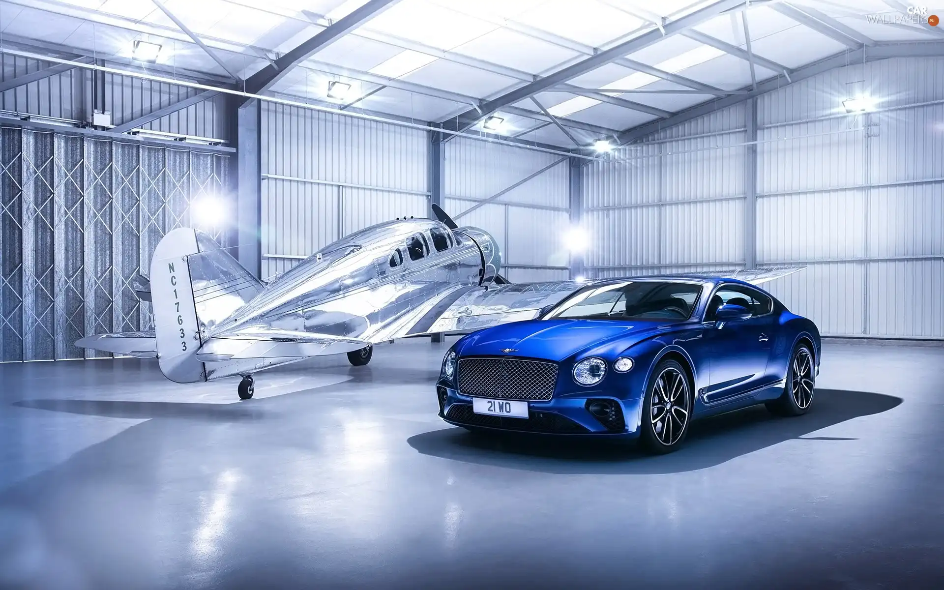 Bentley Continental GT Coupé, plane, Hangar, 2018